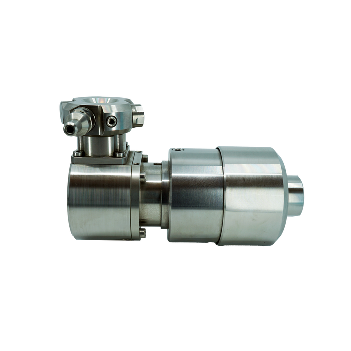 Self-rotating tank cleaner